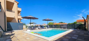 Apartment Bluemare B7 with Shared Pool
